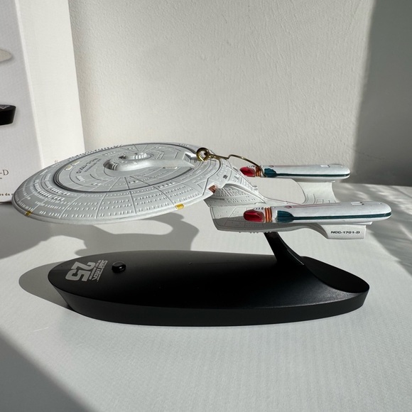 Hallmark Keepsake Ornament 2012 Star Trek The Next Generation 25th Anniversary - Picture 8 of 11